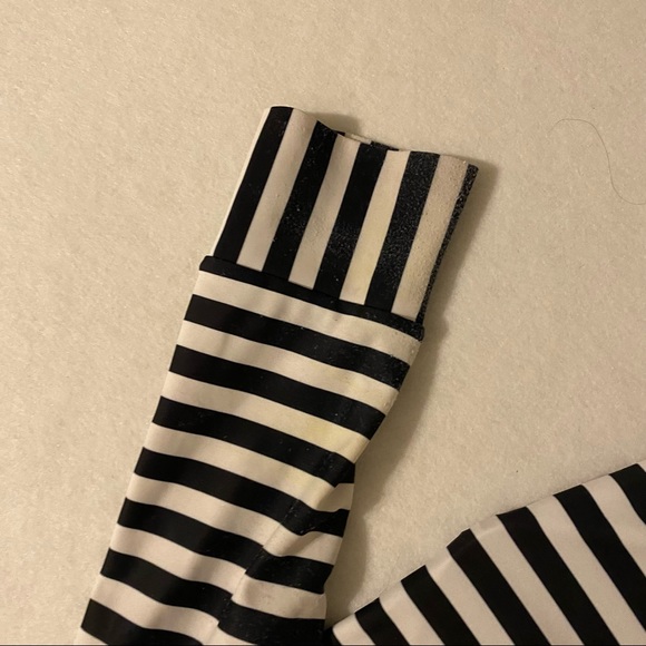 LimeApple Rashguard Kids Rashguard - Picture 2 of 9